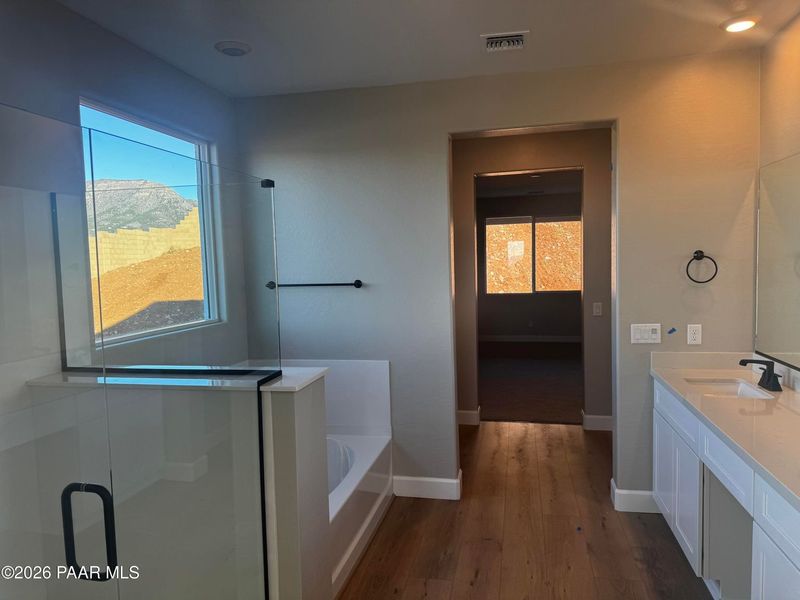 Furnished interior view inside a new home in Morningstar, Prescott Valley (Image 7).