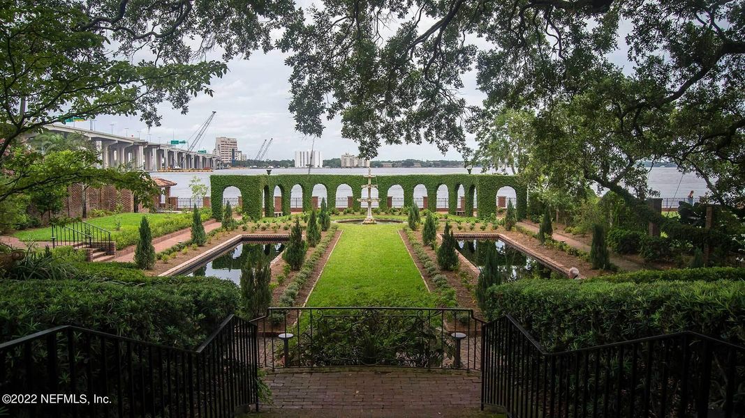 Image 13 of a home in Equinox East.