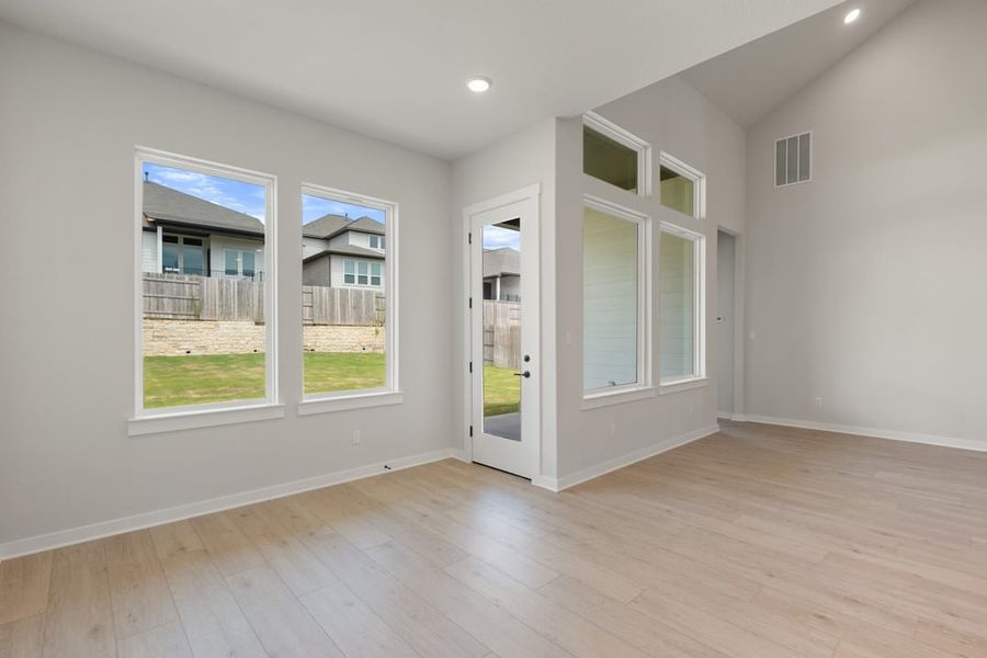 Spacious, unfurnished interior of a new home in Park Collection at Lariat, Liberty Hill (Image 18).