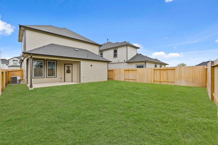 Exterior details and patio area of a home in Grand Oaks Village, Houston (Image 4). Exterior details and patio area of a home in Grand Oaks Village, Houston (Image 4).