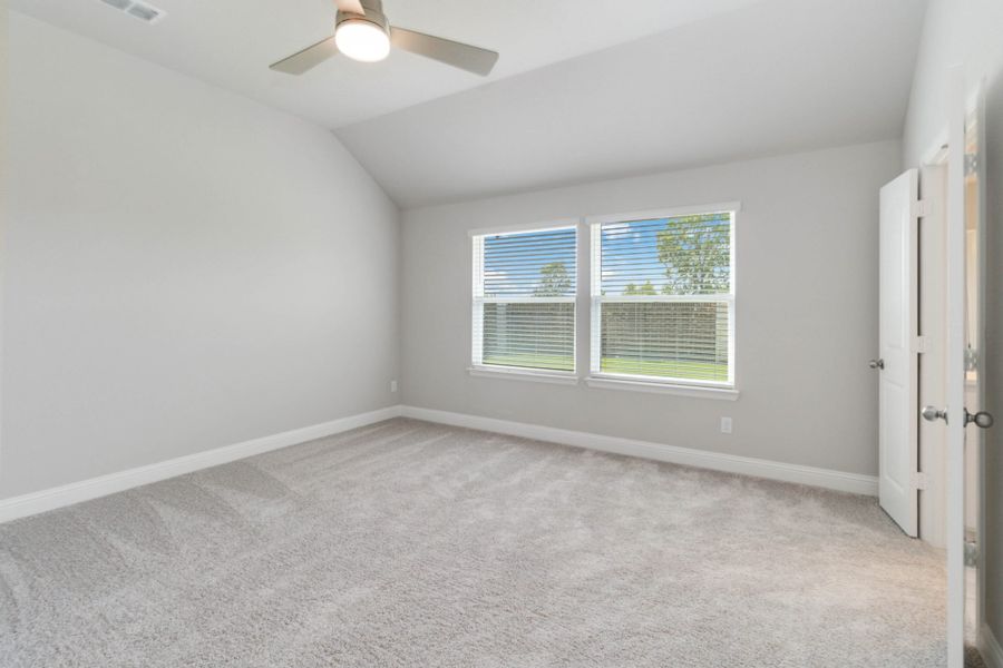 Representative unfurnished interior of a home built from the McKinney by Pacesetter Homes in Creekview Meadows, Pilot Point (Image 17). Representative unfurnished interior of a home built from the McKinney by Pacesetter Homes in Creekview Meadows, Pilot Point (Image 17).