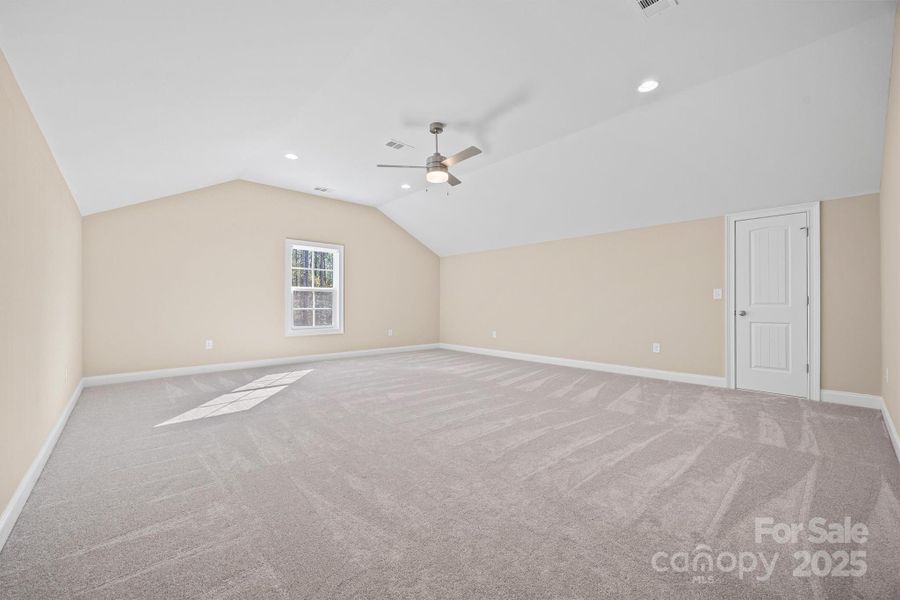 Spacious, unfurnished interior of a new home in , Rock Hill (Image 28).