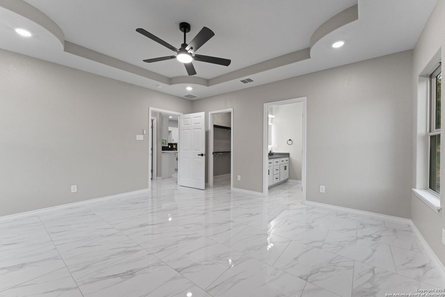Spacious, unfurnished interior of a new home in , Poteet (Image 18). Spacious, unfurnished interior of a new home in , Poteet (Image 18).