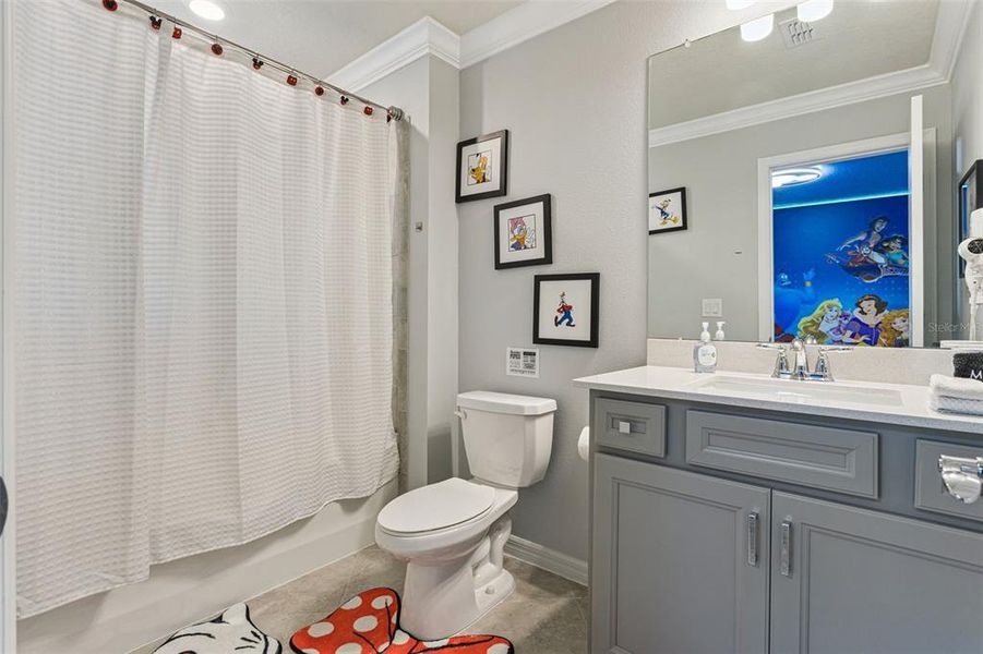 Furnished interior view inside a new home in Windsor Cay Resort, Clermont (Image 25).