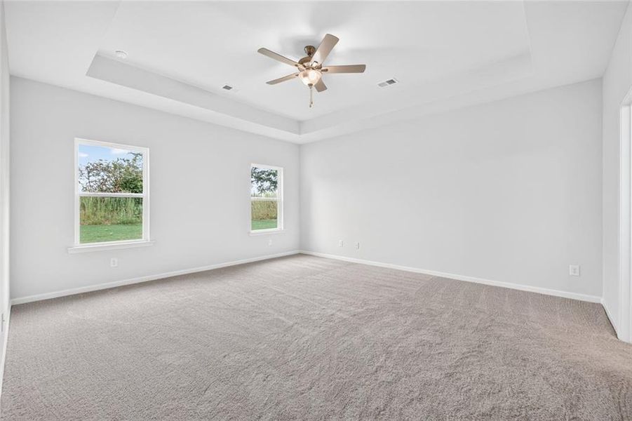 Spacious, unfurnished interior of a new home in Allen Manor, Hoschton (Image 37).