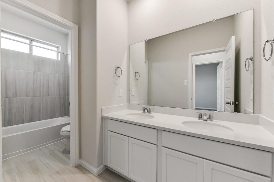 Furnished interior view inside a new home in Colony at Pinehurst, Pinehurst (Image 11).