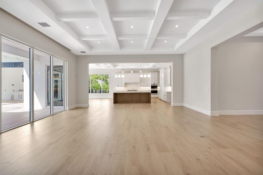 Spacious, unfurnished interior of a new home in , Palm Beach Gardens (Image 63).