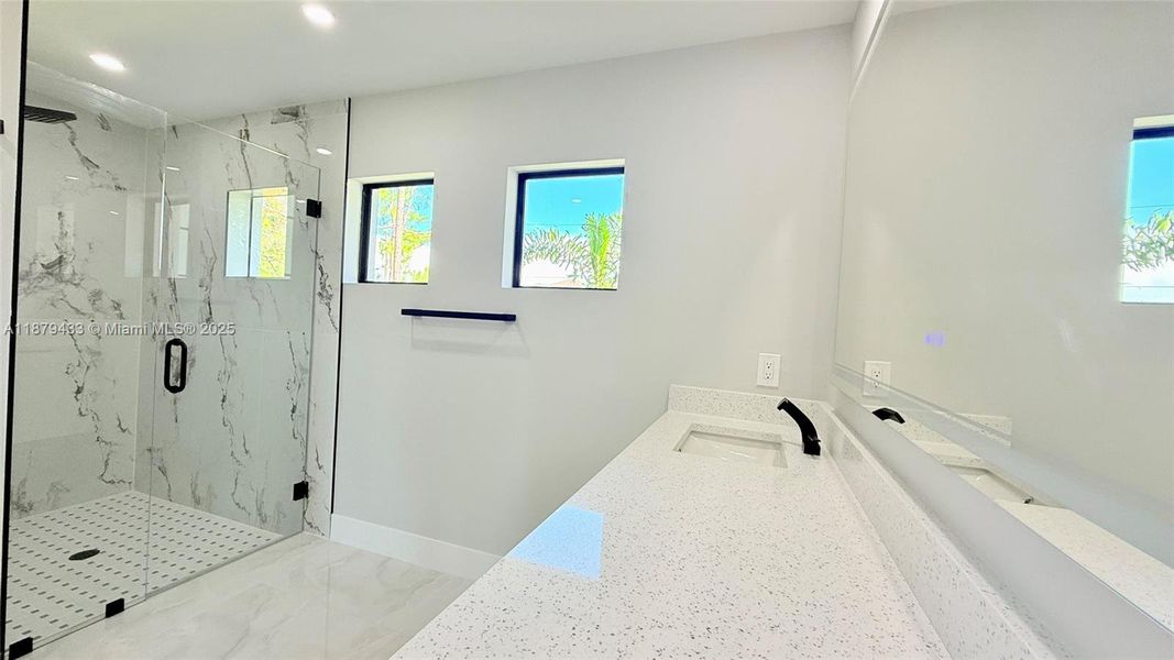 Image 13 of a home in .