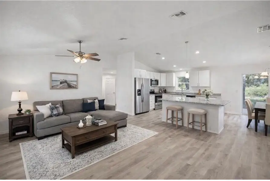 Furnished interior view inside a new home in , Ocklawaha (Image 3).