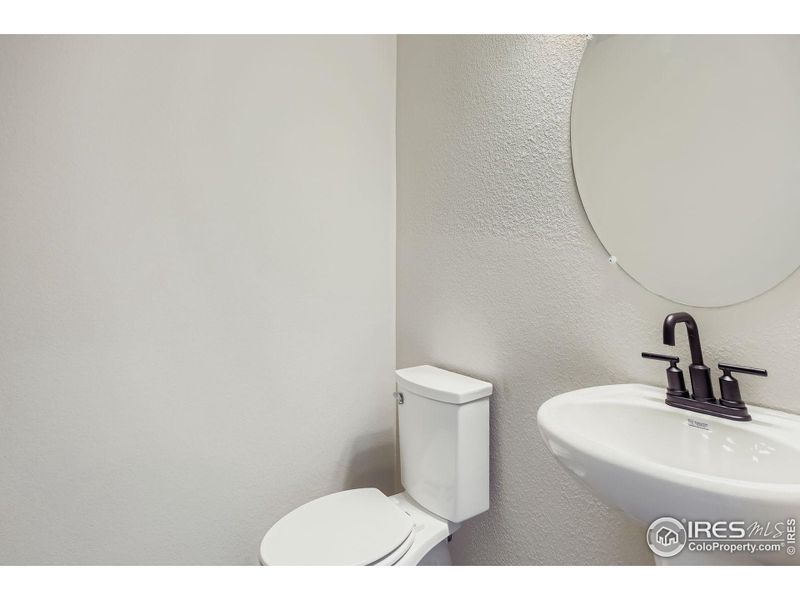 Powder Bath (level 1) Powder Bath (level 1)