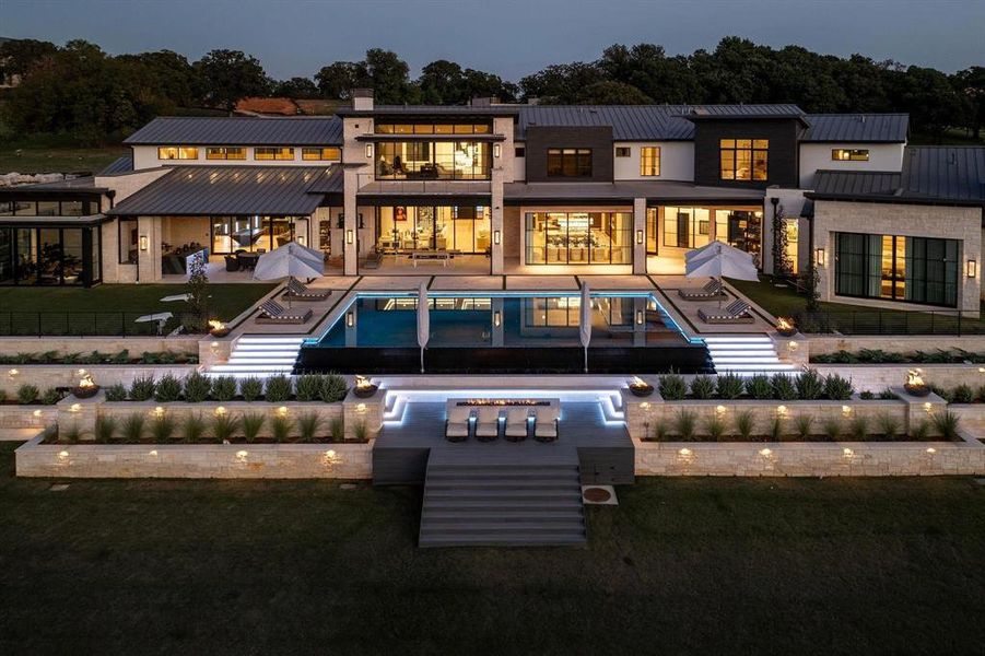 Community amenities in , Westlake (Image 8).