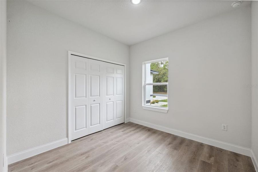 Spacious, unfurnished interior of a new home in , Citrus Springs (Image 35).