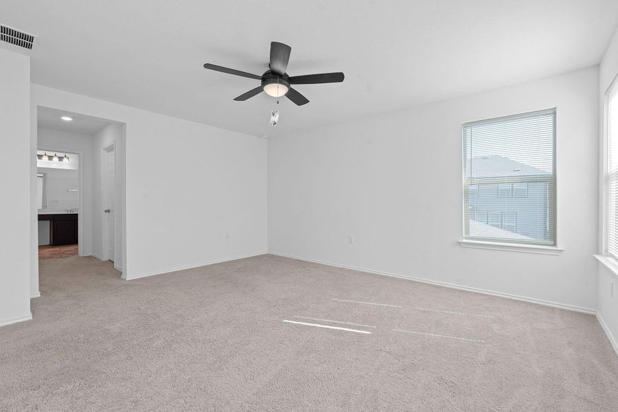 Spacious, unfurnished interior of a new home in EastVillage - Heritage Collection, Manor (Image 19). Spacious, unfurnished interior of a new home in EastVillage - Heritage Collection, Manor (Image 19).