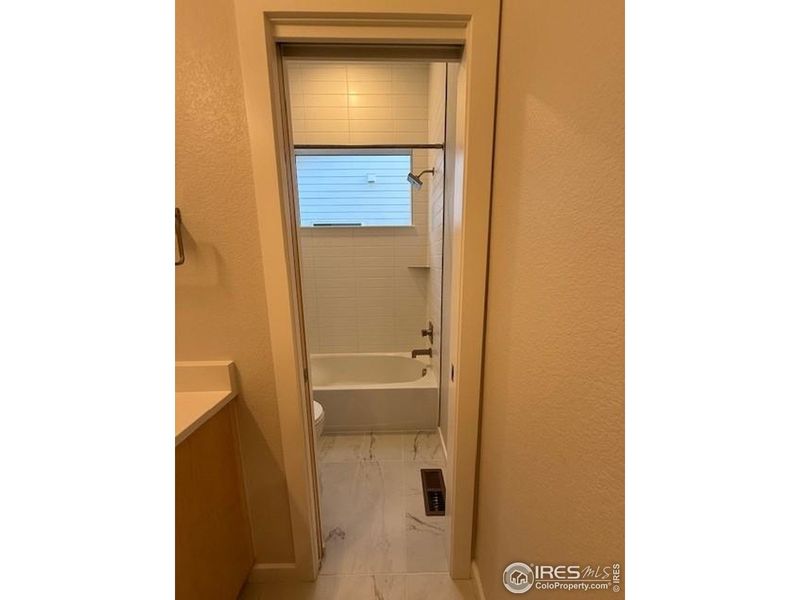 Image 23 of a home in West Grange.