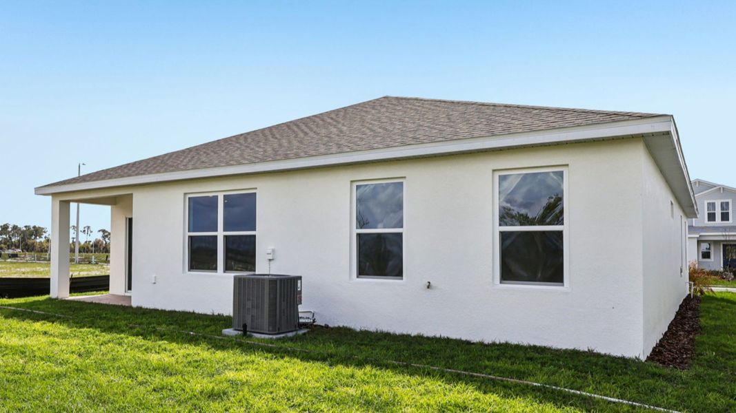 Representative exterior details of a home built from the Baker by DRB Homes in Liberty Trace, Haines City (Image 24).