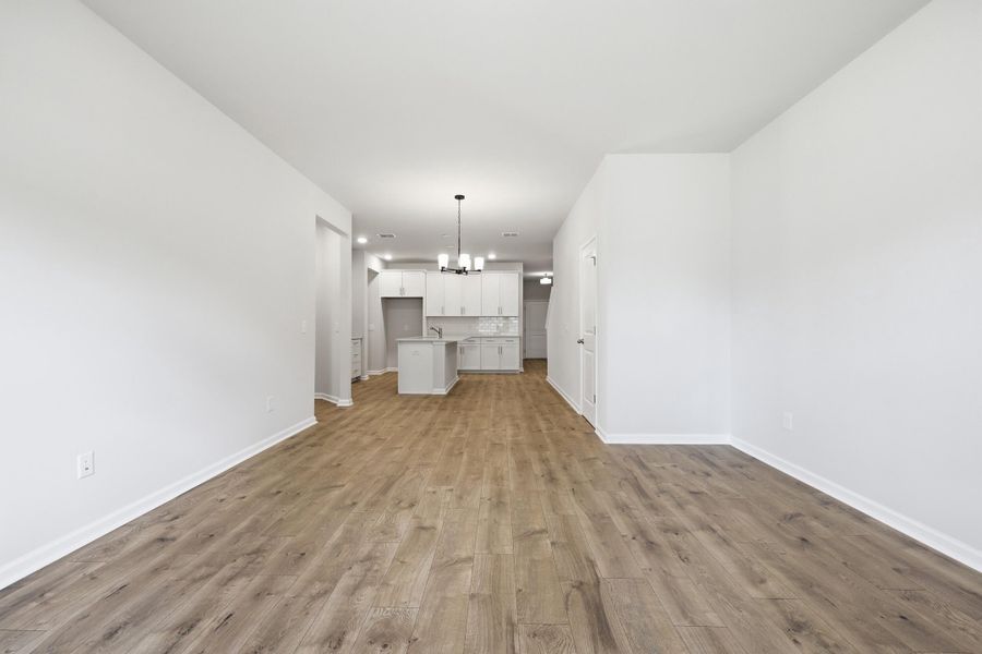 Spacious, unfurnished interior of a new home in , Charleston (Image 17).