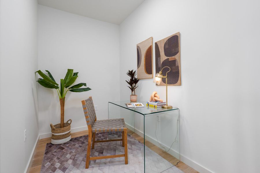 Ideal office/bonus space