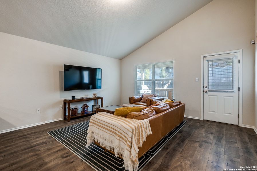 Furnished interior view inside a new home in Copper Canyon, Bulverde (Image 10). Furnished interior view inside a new home in Copper Canyon, Bulverde (Image 10).