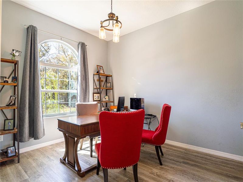 Furnished interior view inside a new home in , Dunnellon (Image 7).