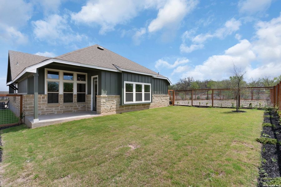 Exterior details and patio area of a home in The Crossvine, Schertz (Image 17).