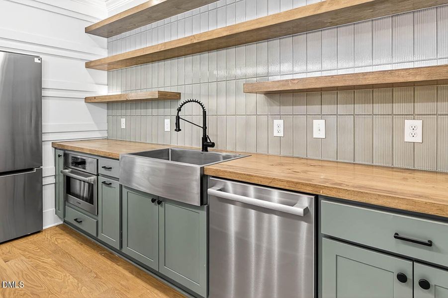 1616 River Bend Ln interior-3