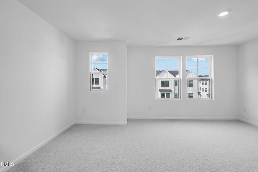 SUN_ElmGrove_Pic_Jackson_QMI_17_Bed2_1of