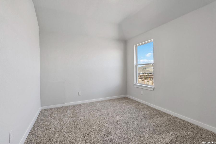Spacious, unfurnished interior of a new home in Red Hawk Landing, San Antonio (Image 17).
