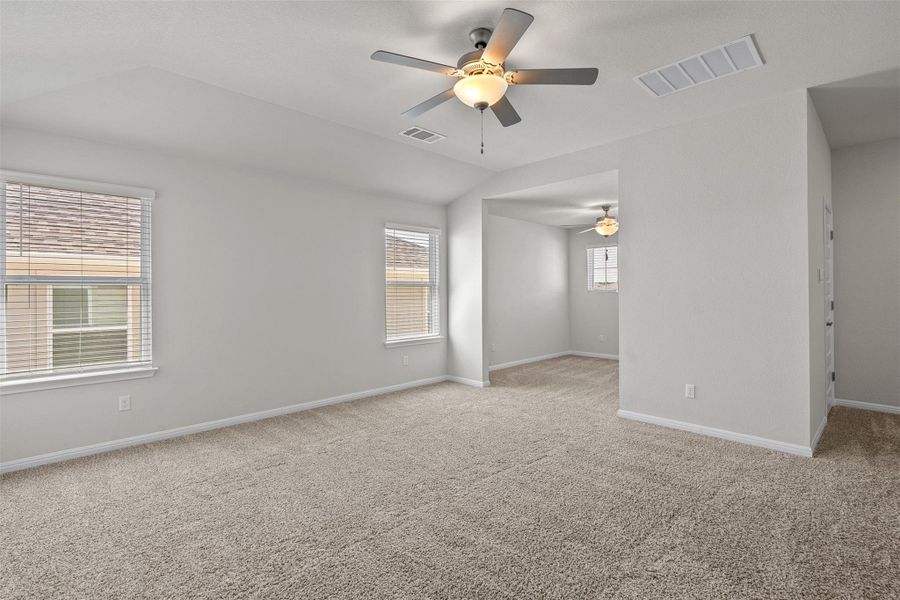 Large flex room located upstairs. Large flex room located upstairs.