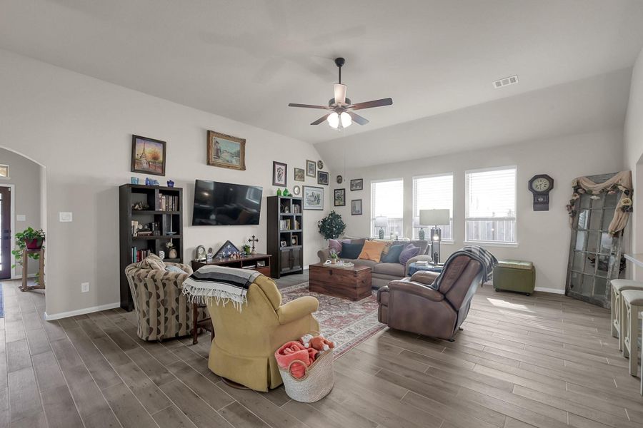 Furnished interior view inside a new home in Glen Oaks, Magnolia (Image 10).