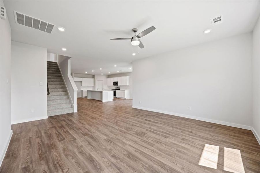 Image 15 of a home in Prestige Collection at Overland Grove. Image 15 of a home in Prestige Collection at Overland Grove.