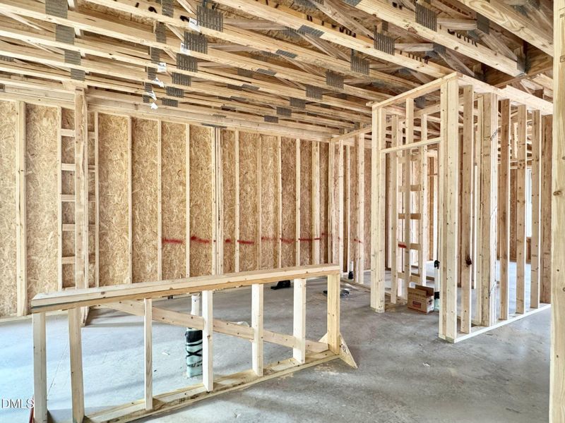 20250928_212848023_iOS 1