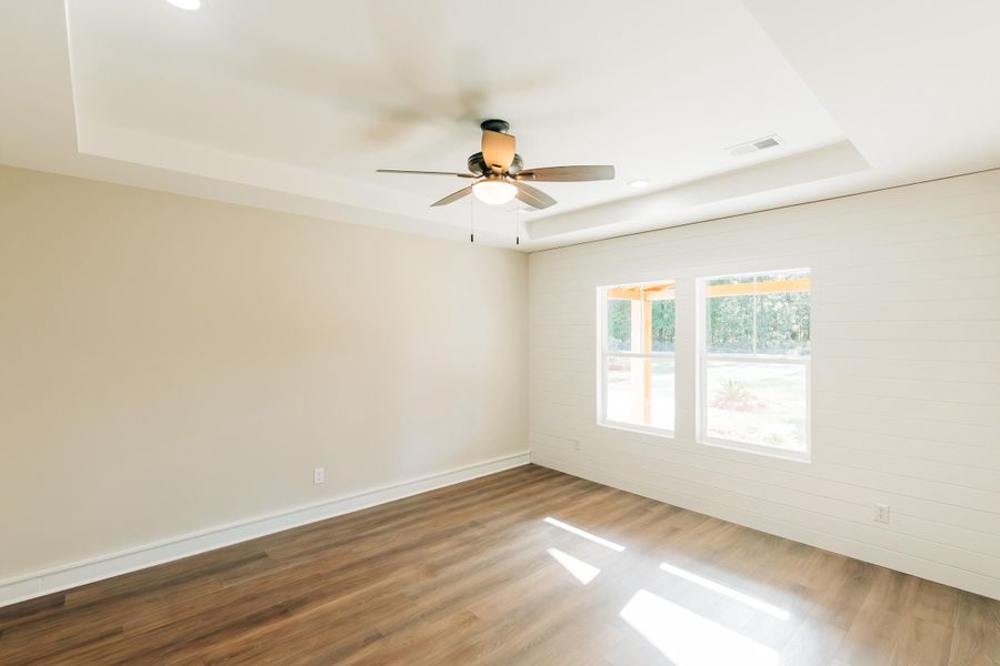 Spacious, unfurnished interior of a new home in , Walterboro (Image 22).