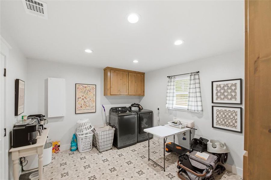 Furnished interior view inside a new home in , Rosebud (Image 9).
