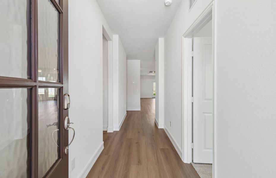 Spacious, unfurnished interior of a new home in Treeline, Justin (Image 17). Spacious, unfurnished interior of a new home in Treeline, Justin (Image 17).