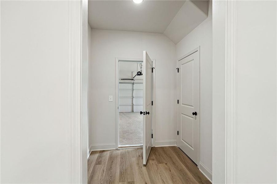 Spacious, unfurnished interior of a new home in , Dallas (Image 32).