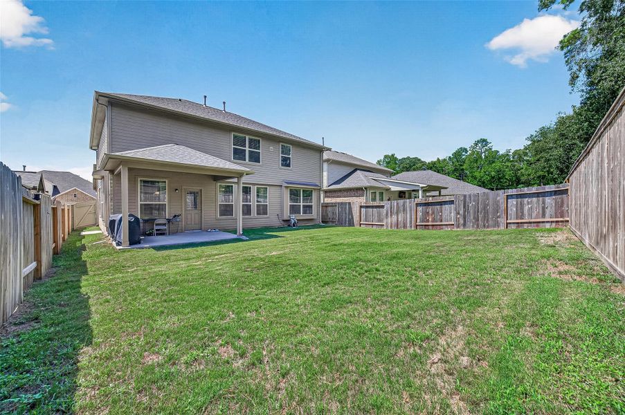 Exterior details and patio area of a home in Audubon, Magnolia (Image 4).