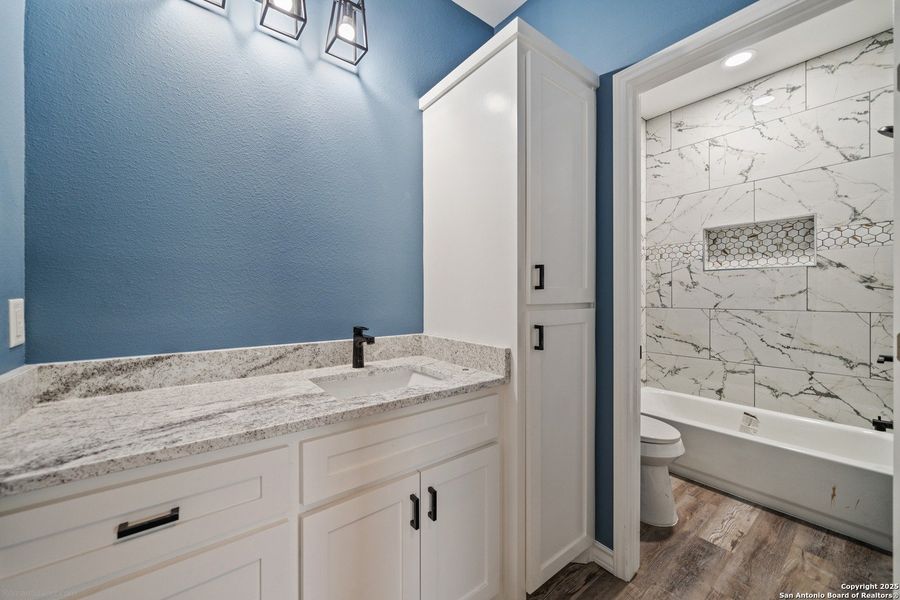 Furnished interior view inside a new home in , Beeville (Image 14).