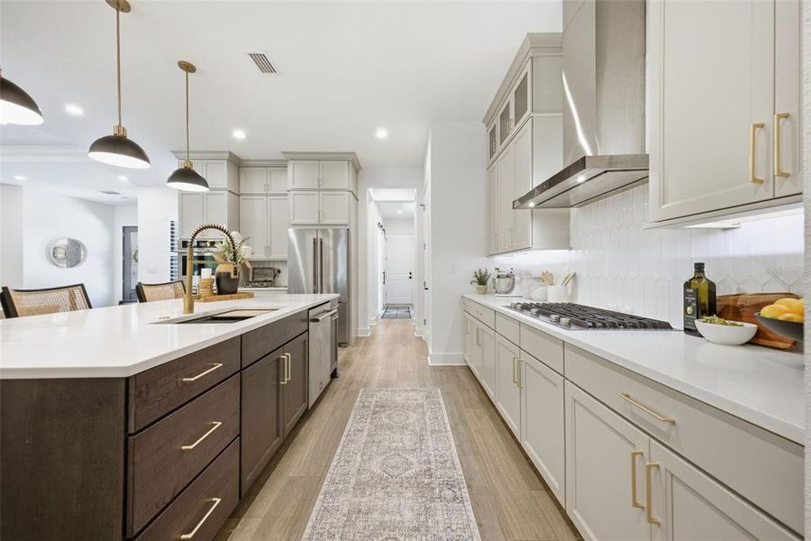 Furnished interior view inside a new home in , Tarpon Springs (Image 10).