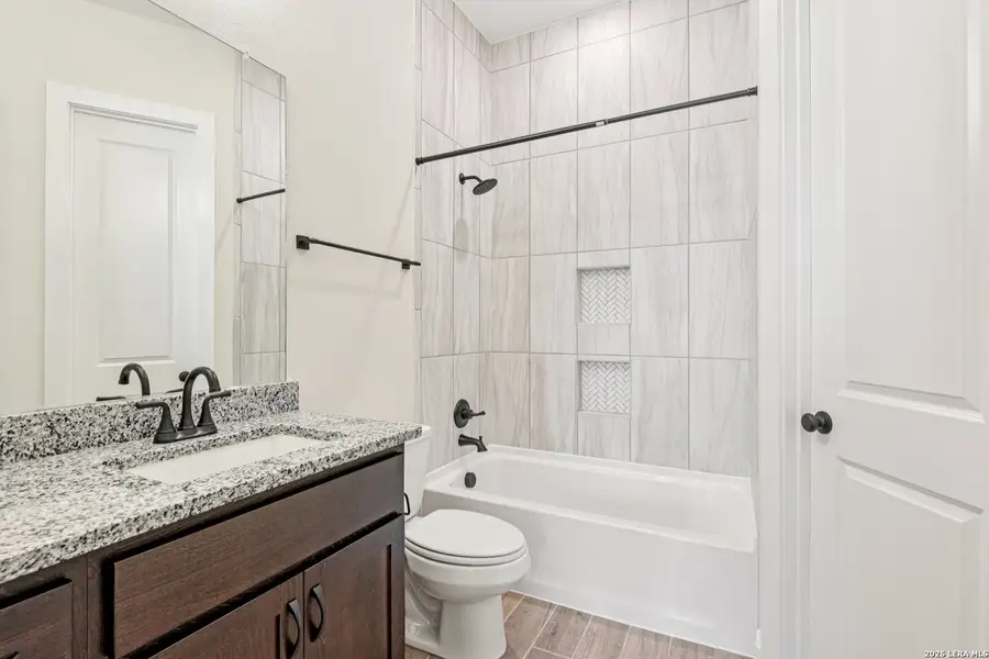 Furnished interior view inside a new home in Village at Three Oaks, Seguin (Image 5). Furnished interior view inside a new home in Village at Three Oaks, Seguin (Image 5).