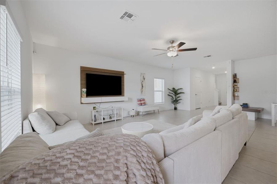 Furnished interior view inside a new home in , Zephyrhills (Image 13).