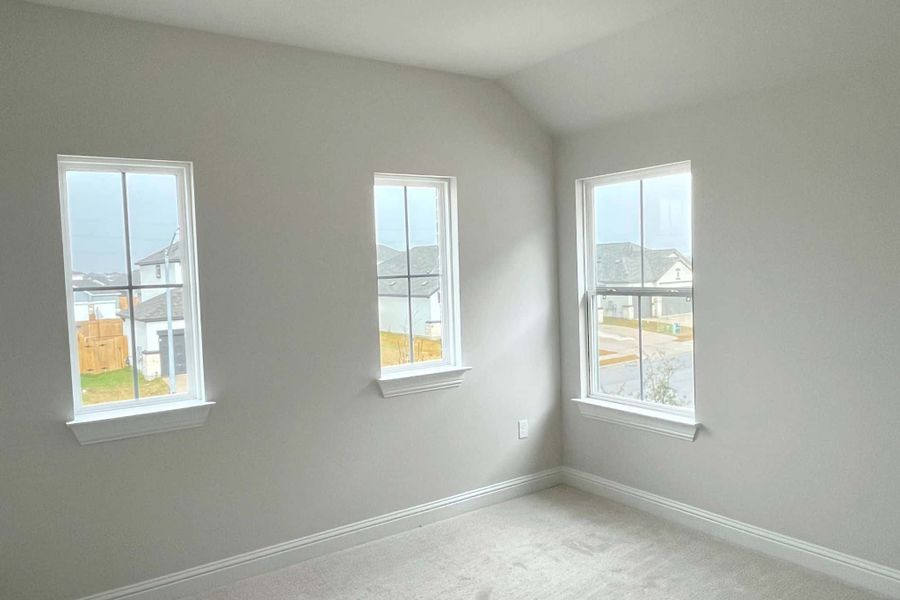 Spacious, unfurnished interior of a new home in Enclave At Cele, Pflugerville (Image 24).