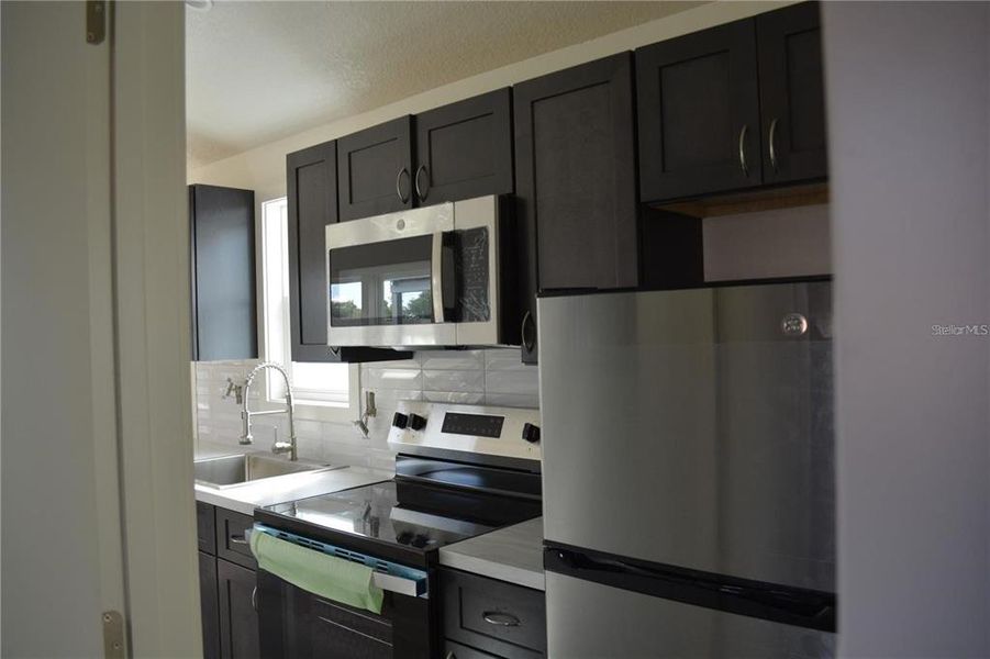 Furnished interior view inside a new home in , Oviedo (Image 7).
