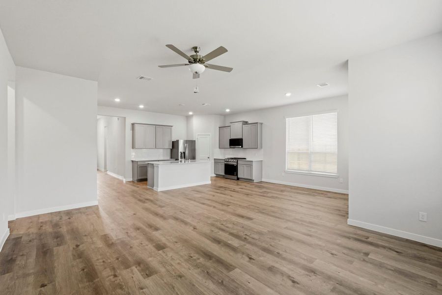 Spacious, unfurnished interior of a new home in Audubon, Magnolia (Image 10).