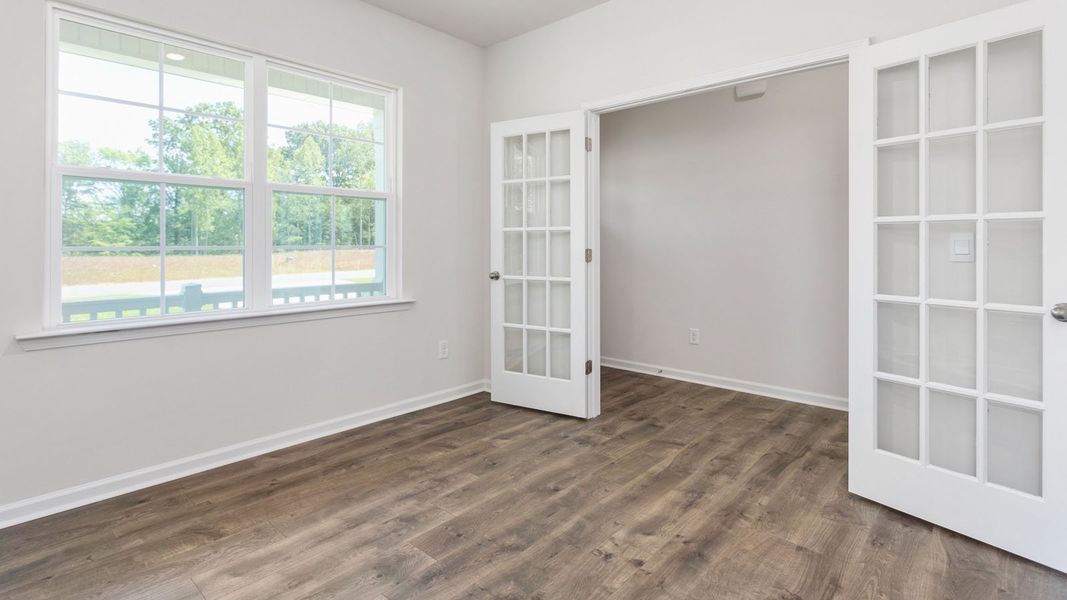 Spacious, unfurnished interior of a new home in Bryson Park, Lexington (Image 10). Spacious, unfurnished interior of a new home in Bryson Park, Lexington (Image 10).