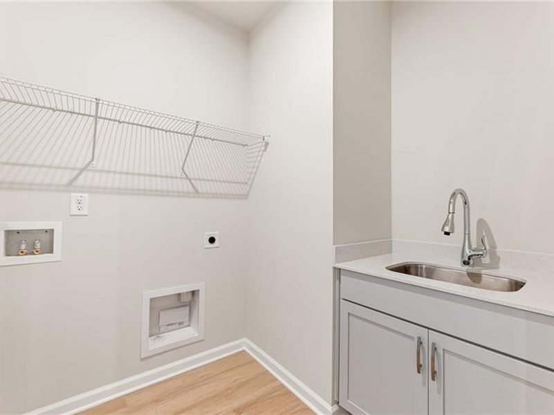 Spacious, unfurnished interior of a new home in Kelly Preserve, Loganville (Image 15).