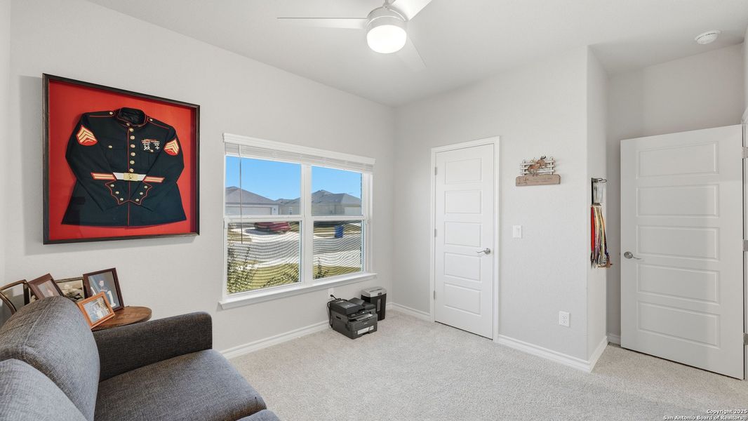 Furnished interior view inside a new home in Legend Pond, New Braunfels (Image 13). Furnished interior view inside a new home in Legend Pond, New Braunfels (Image 13).
