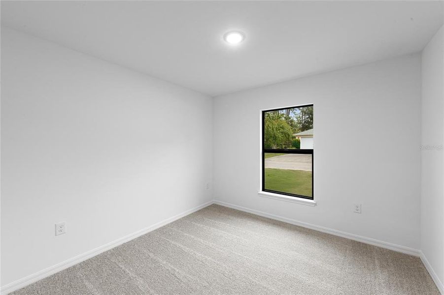 Spacious, unfurnished interior of a new home in , Citrus Springs (Image 12).