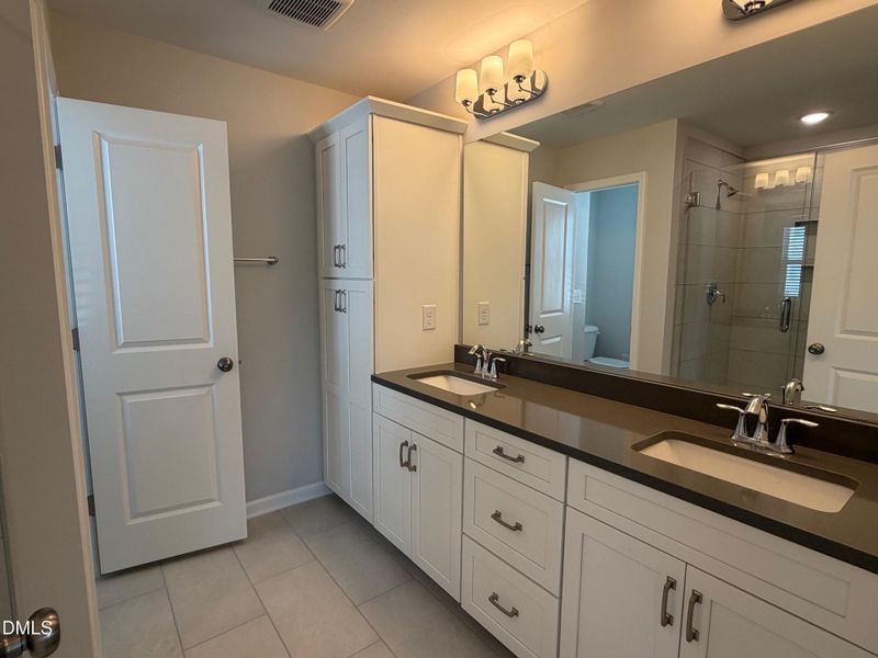 159.9 owners bath