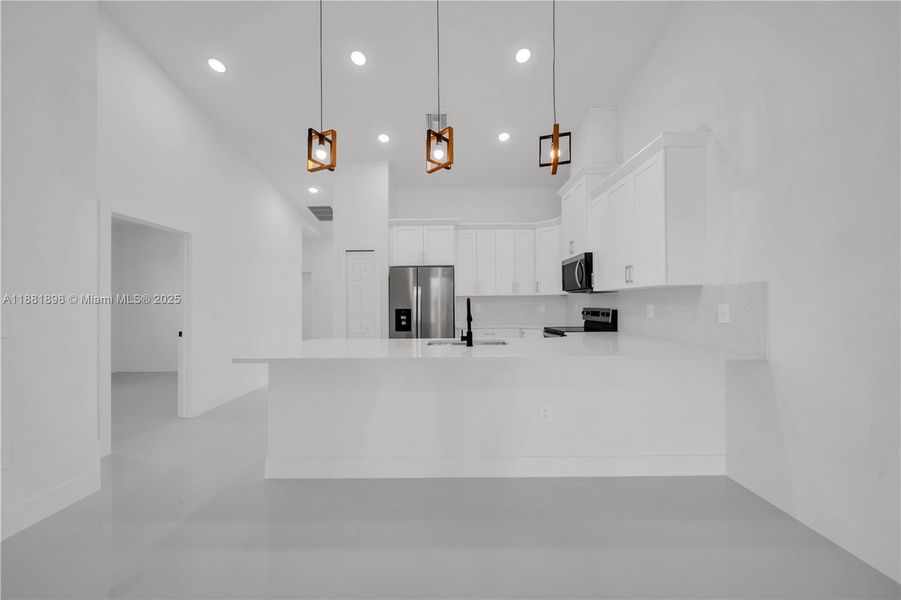 Image 36 of a home in .