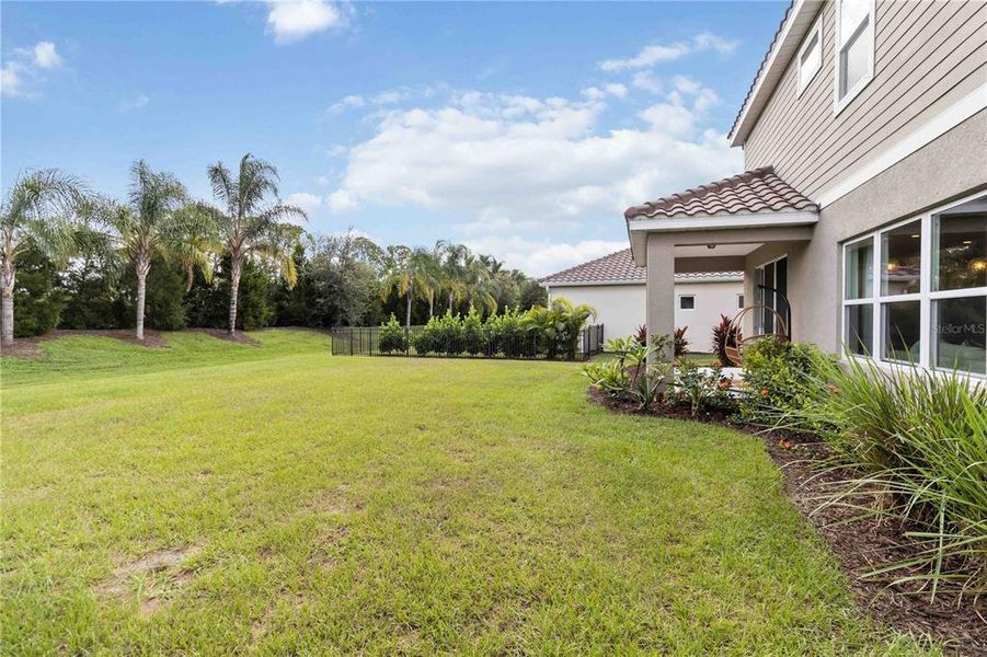 Exterior details and patio area of a home in , Sarasota (Image 1).